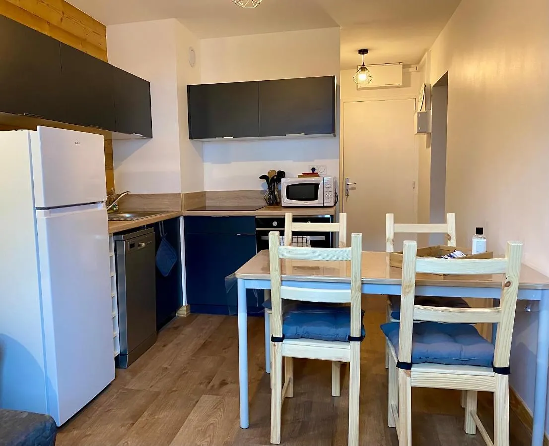 Apartment Appartement 4 A 5 Personnes Au Pied Des Pistes Genos France