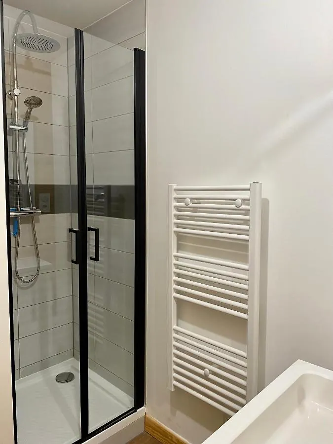 Appartement 4 A 5 Personnes Au Pied Des Pistes Genos